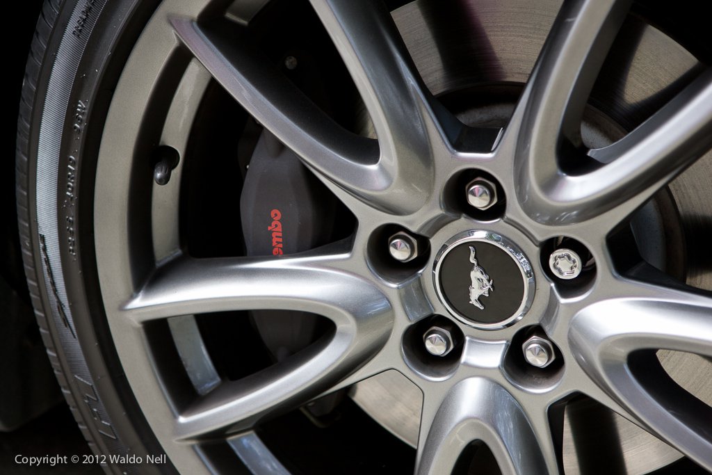 Ford Mustang GT Cabriolet 2011 Brembo Brakes