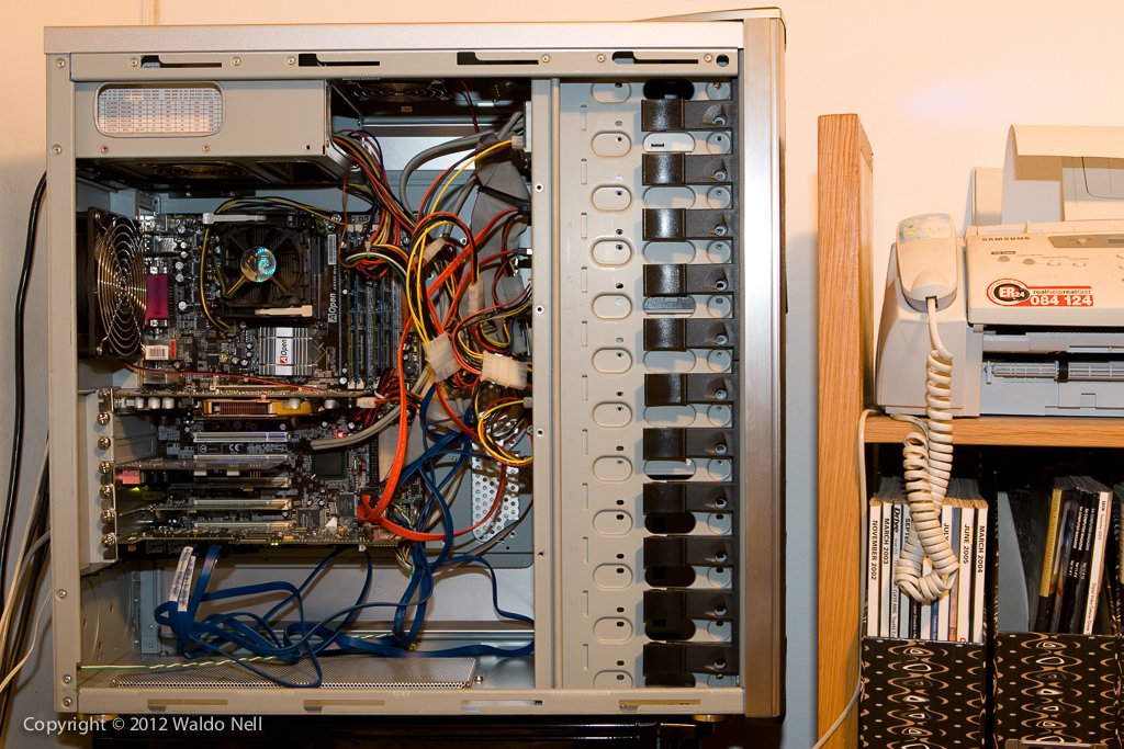 RAID5 NAS Case - Interior