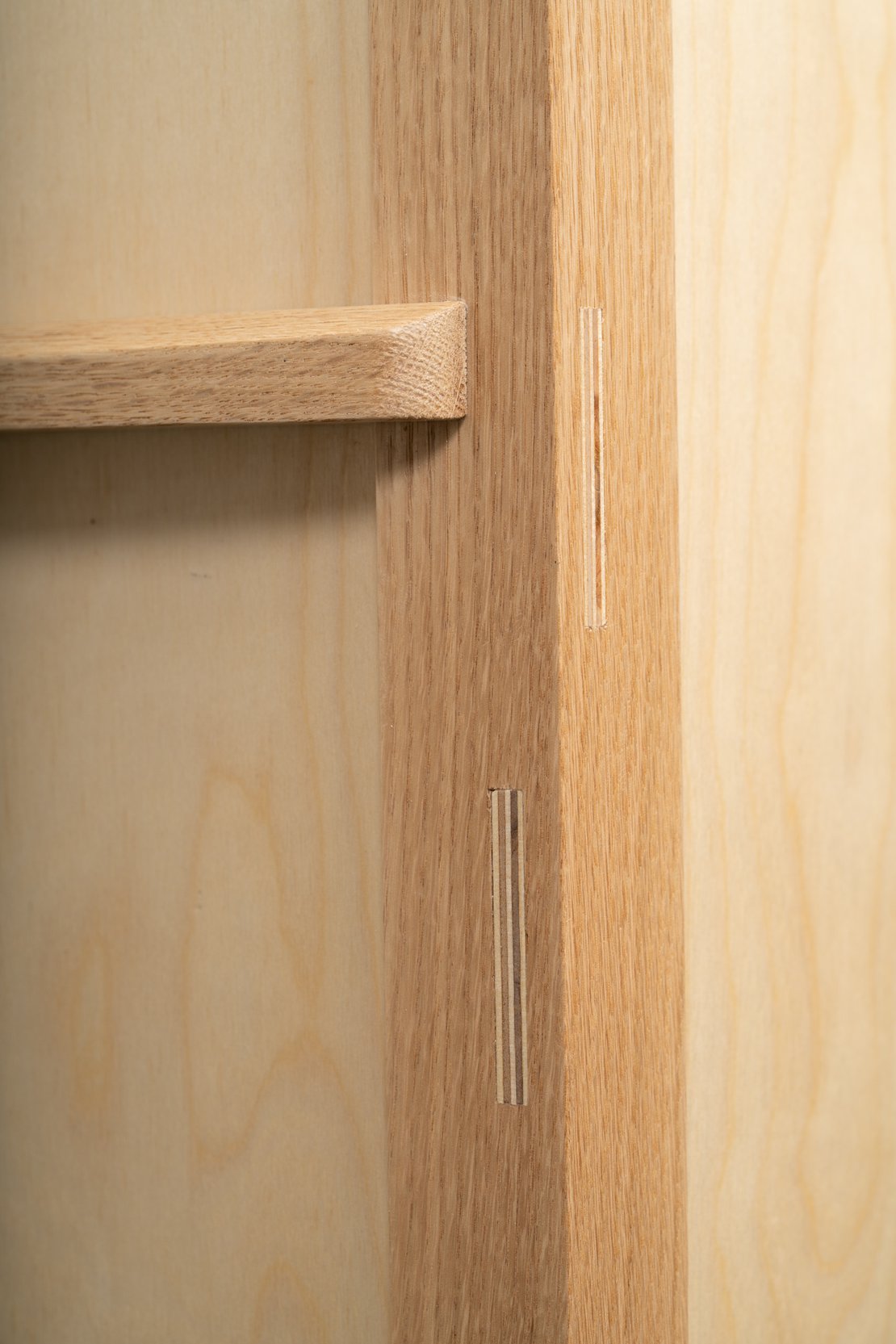 Laundry Basket - Closeup of through tenon joint