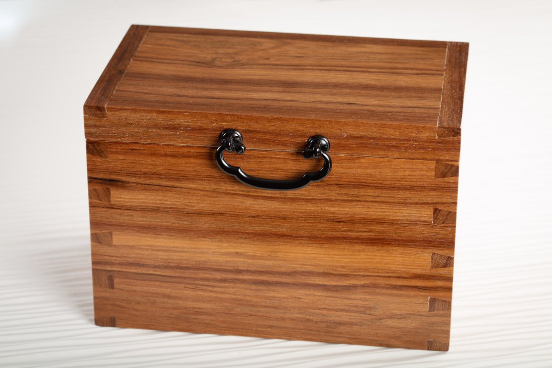 Dovetail Keepsake Box